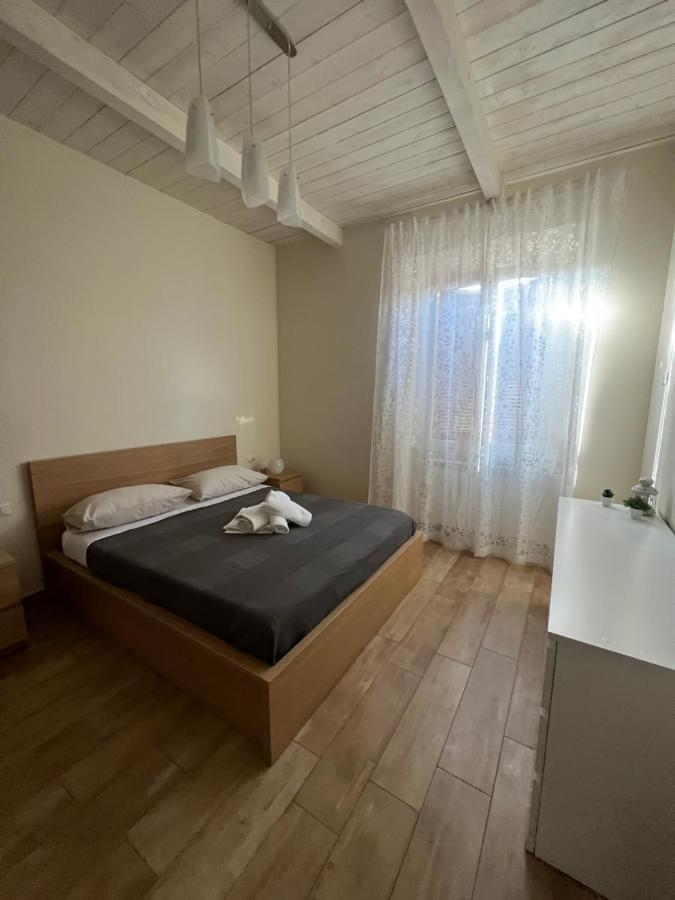 Sea Apartments Терачина Екстериор снимка