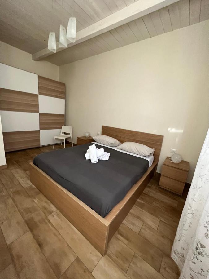 Sea Apartments Терачина Екстериор снимка