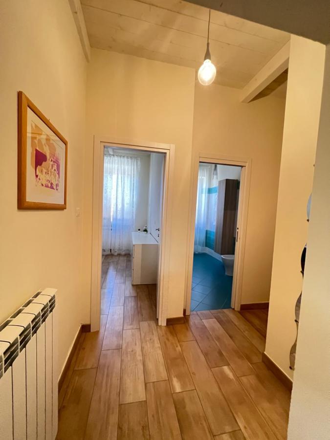 Sea Apartments Терачина Екстериор снимка